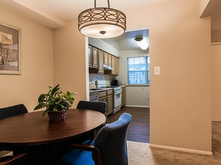 SC-Dining_Kitchen-1500x1000