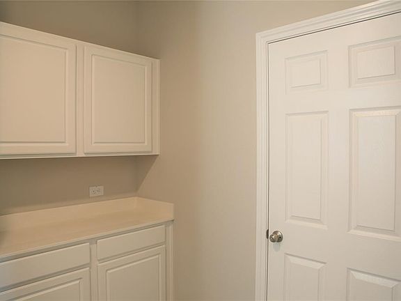 4th image of 26011 Windy Prairie Ct