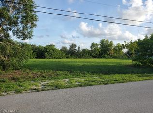 402 SE 1st Terrace Cpe, Coral, FL 33990