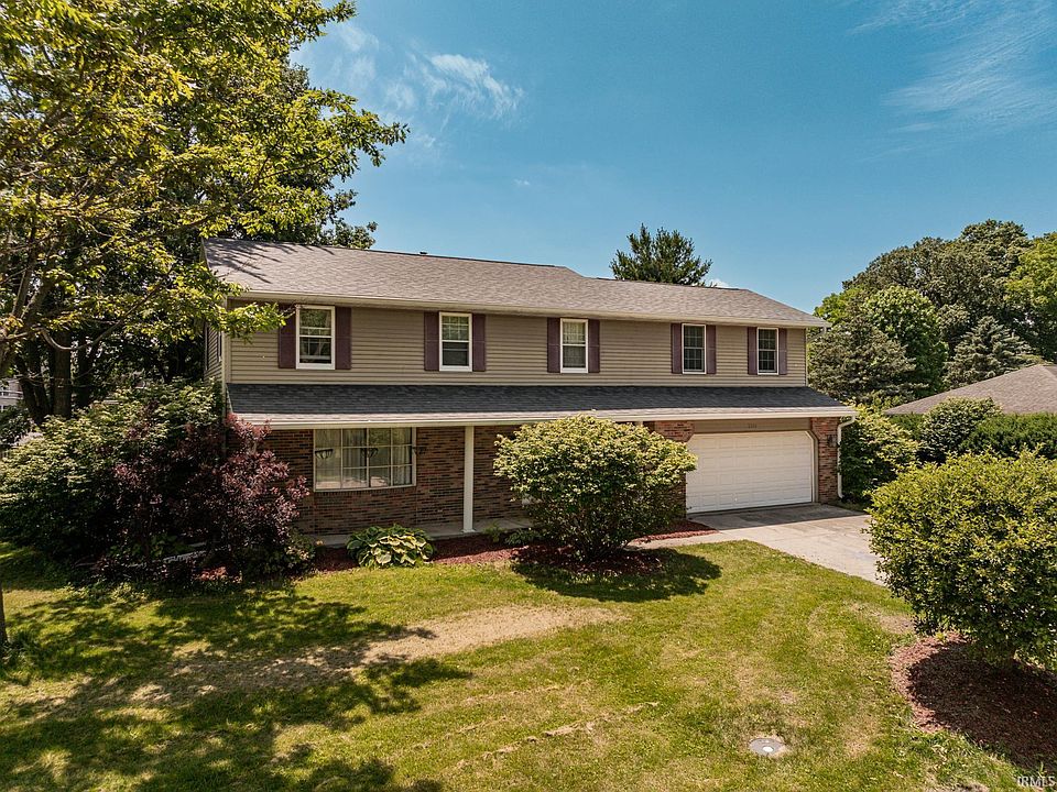 1st image of 2209 W Woodmont Dr