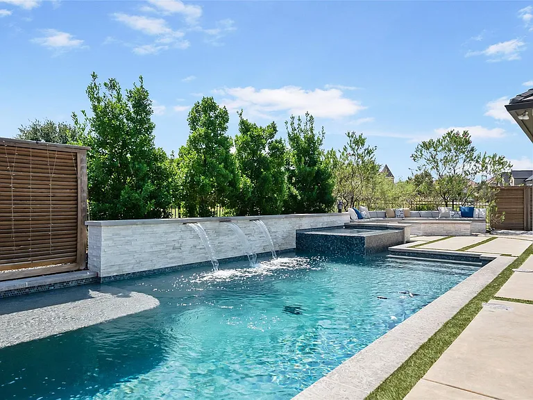 7108 Calypso Ln — Photo 1