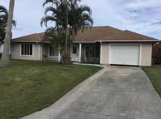 1711 SE Cascella Ct, Pt Saint Lucie, FL 34953