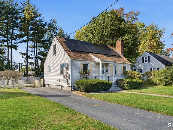 3rd image of 281 Deerfield Road