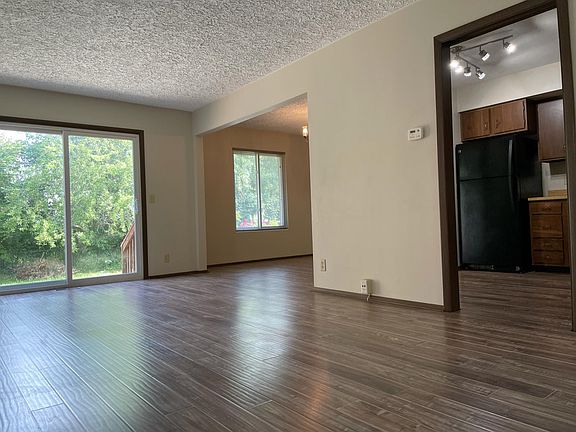 2nd image of 837 Beechlawn Ct