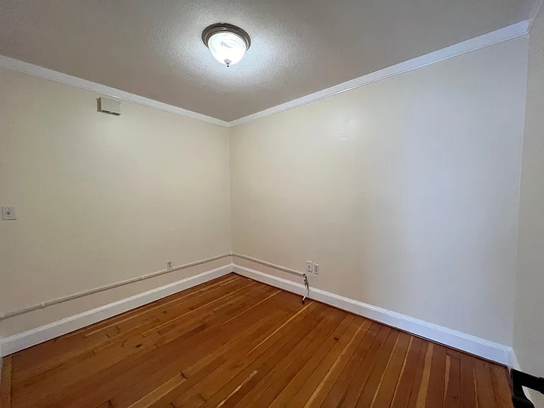 444 Main St #B — Photo 6
