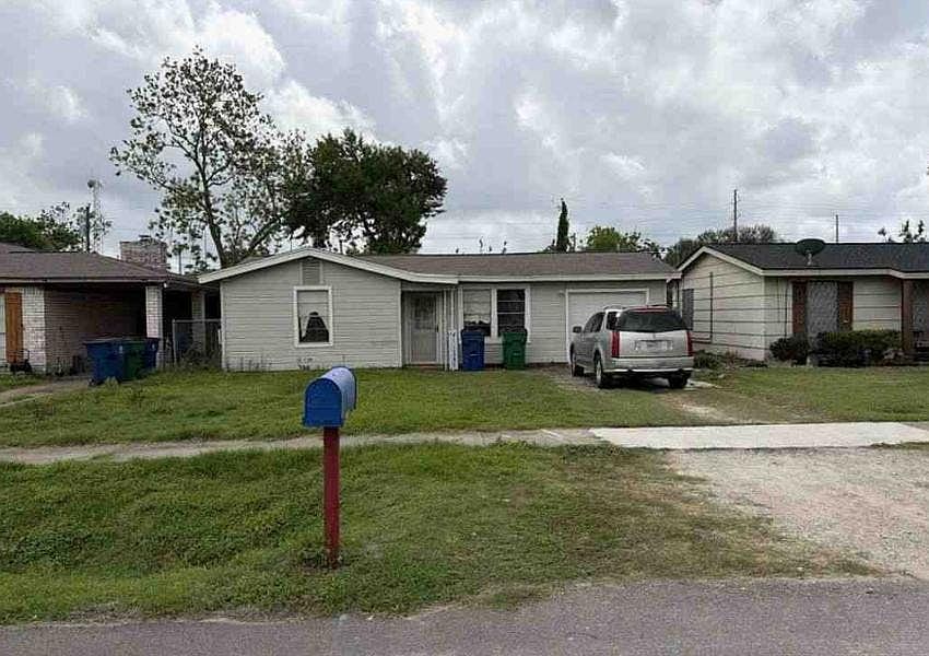 1st image of 717 Marshall Rd