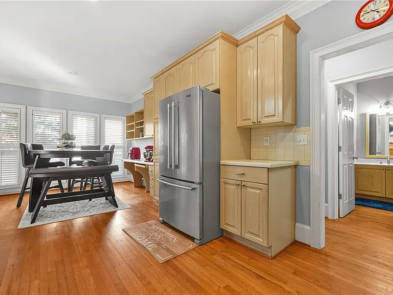 9800 Foxworth Dr — Photo 14