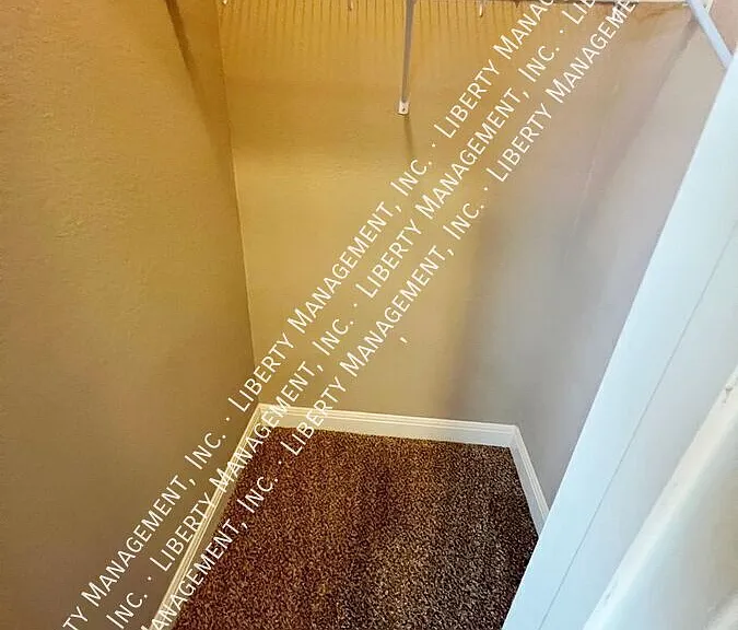 9806 Shawnee Blf — Photo 28