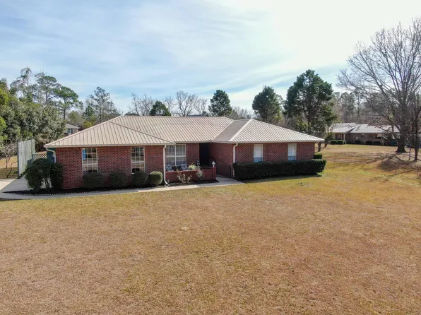 49 Holley Ln, Defuniak Springs, FL 32435
