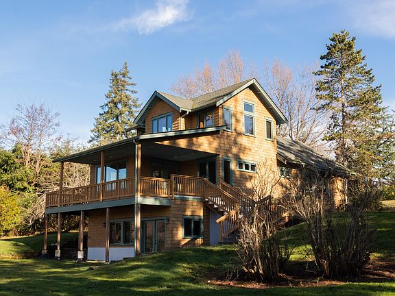 Exterior Back (water side)