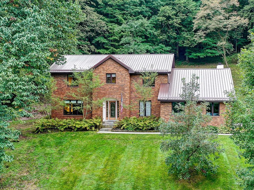 1st image of 995 Hillside Dr