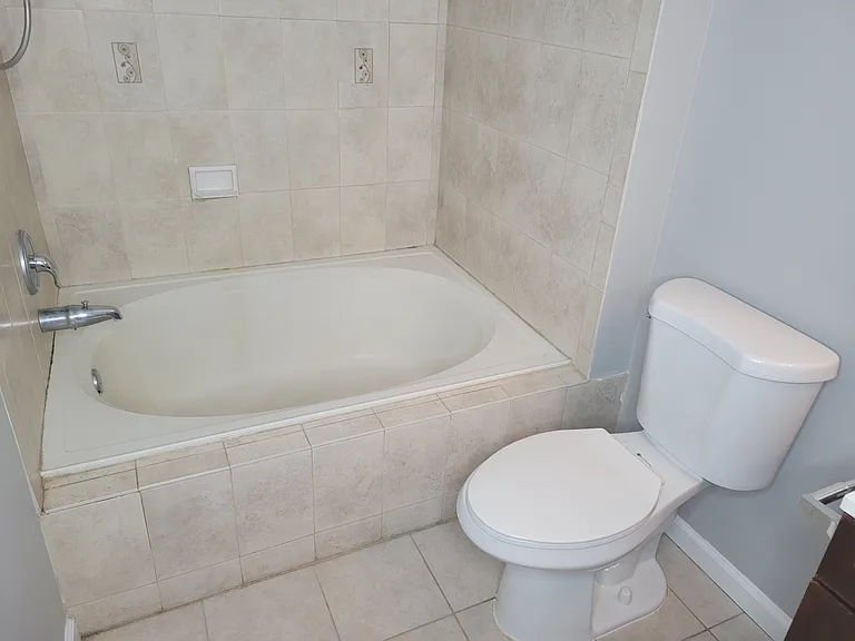 2904 Saxony Dr — Photo 18