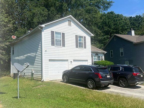 3rd image of 5579 Rockingwood Ct