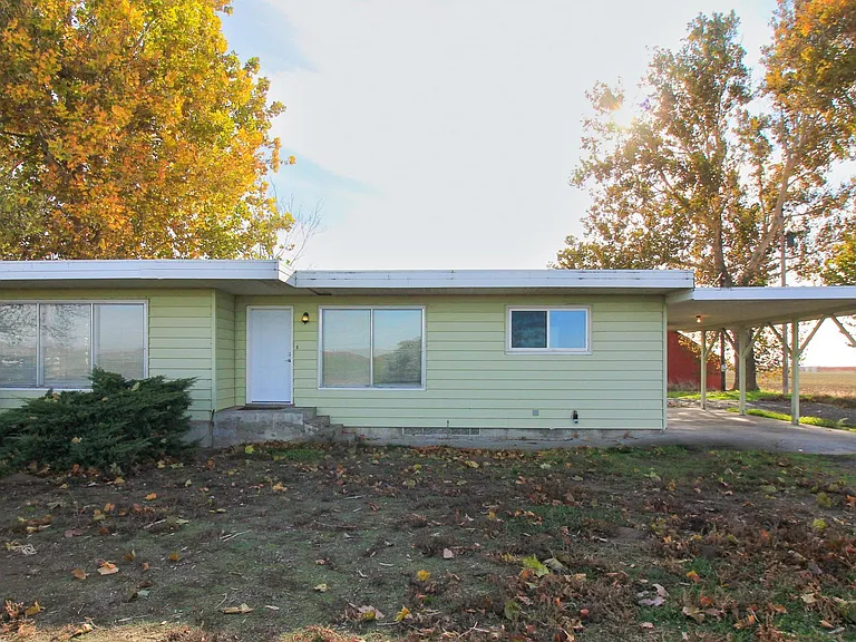 10111 Eltopia West Rd — Photo 1