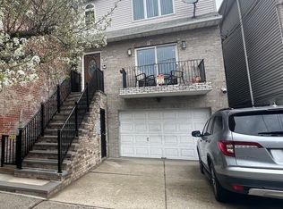134 71st St, Guttenberg, NJ 07093