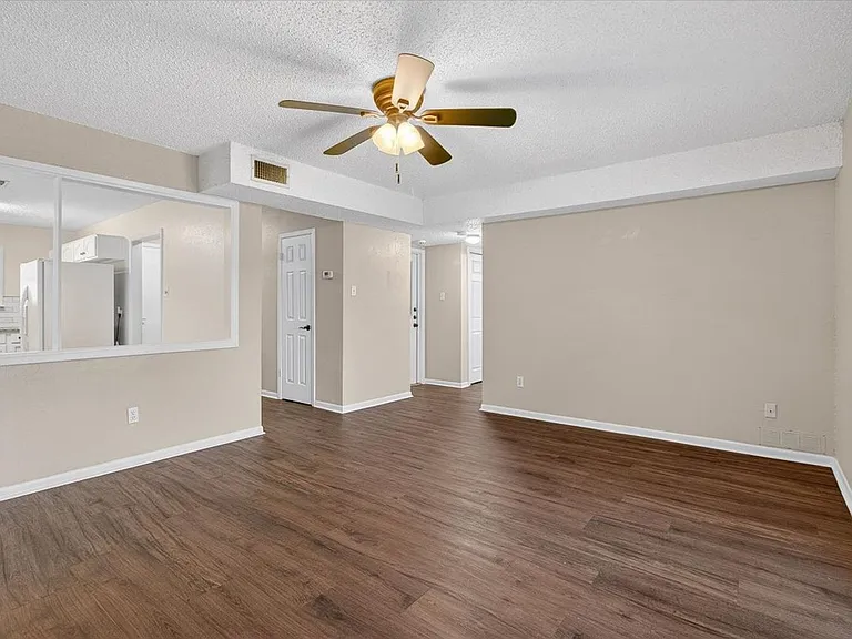 4026 Northwood Dr — Photo 15