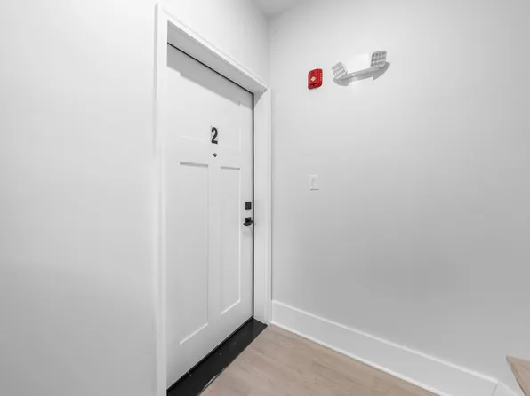 124 Glenwood Avenue image 24 of 34