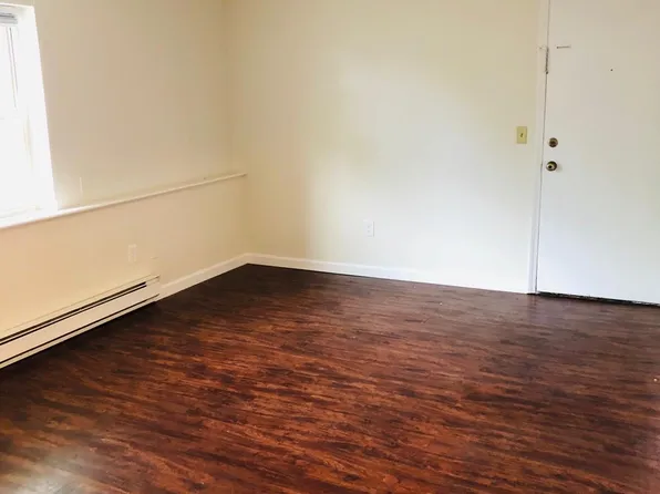 740 Central St Unit J15, Leominster, MA 01453