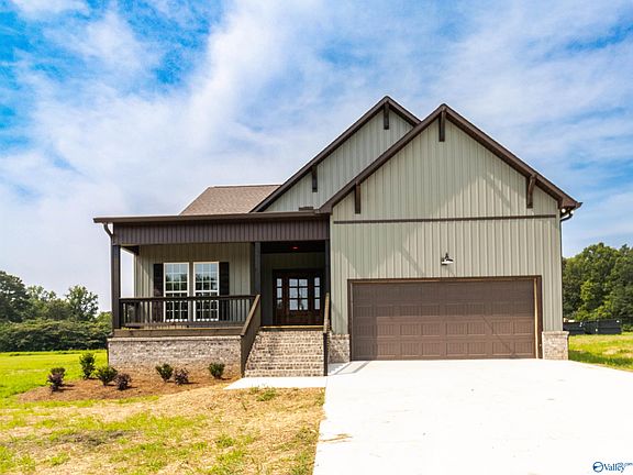 3rd image of 926 County Road 599