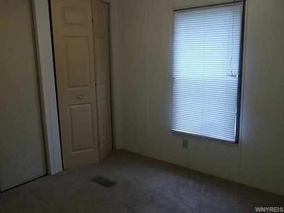 4th image of 53 Andrus Cir