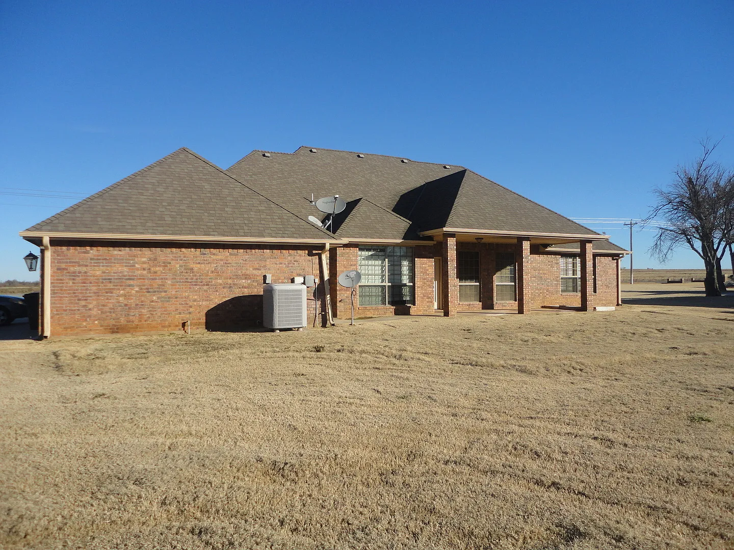 Gorgeous 4 bedroom home in Elgin Area — Photo 2