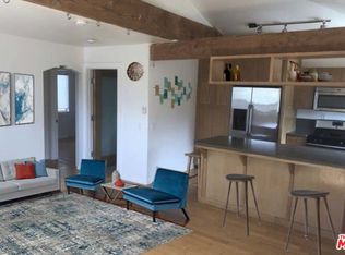 2452 10th St, Santa Monica, CA 90405