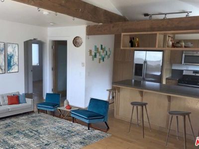 2452 10th St, Santa Monica, CA, 90405