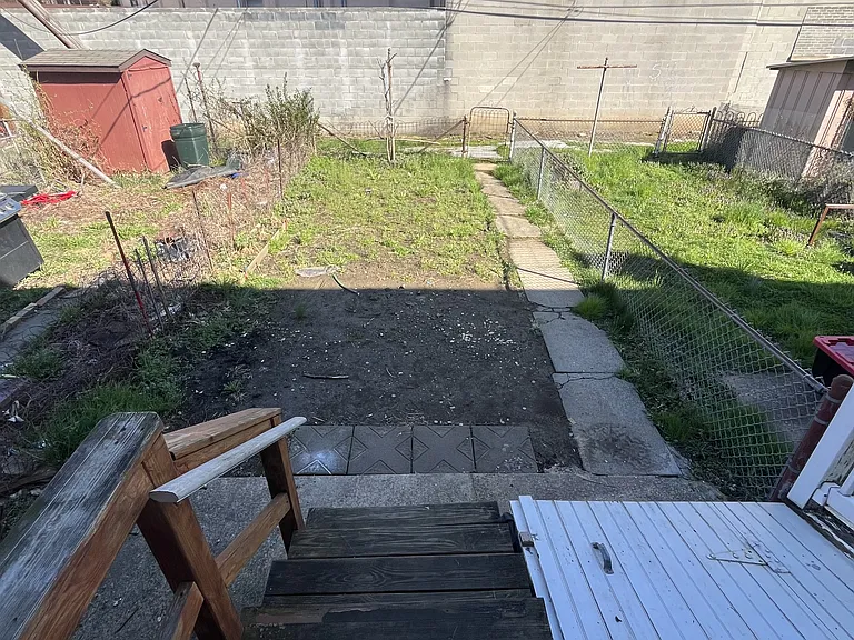 605 Lehigh Ave — Photo 18