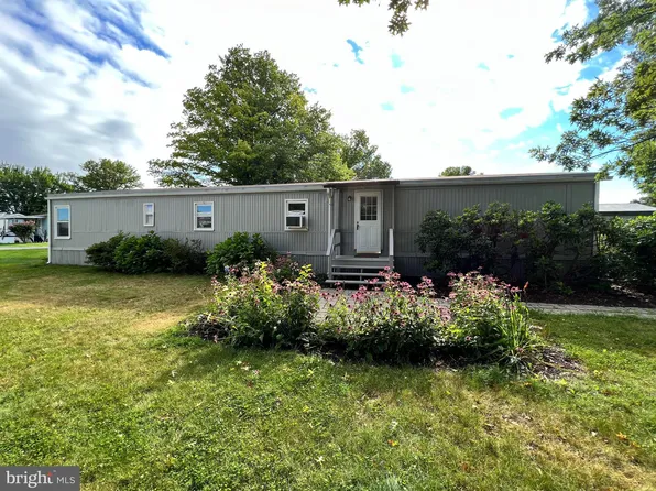 319 Grubb Dr, Elverson, PA 19520