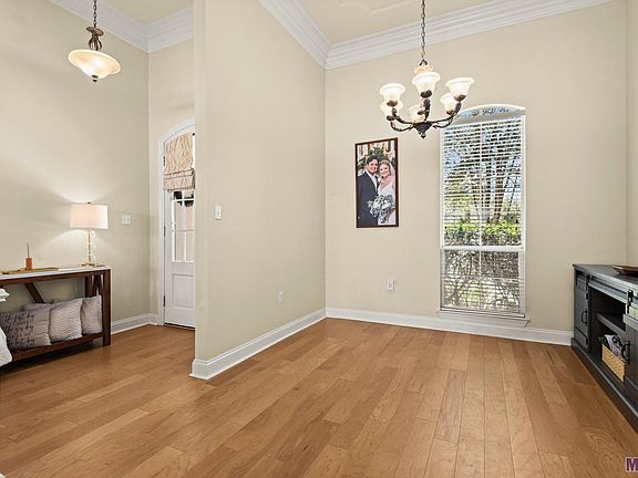 4th image of 37096 Longwood Ave