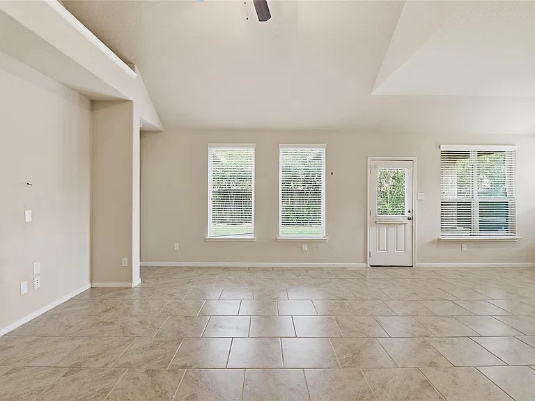 23207 Verita Ct — Photo 18
