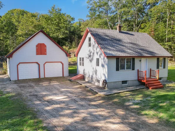 123 Meadow Road, Winterport, ME 04496