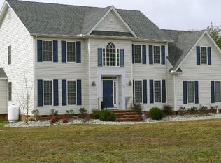 778 Grace Johnson Rd, Kents Store, VA 23084