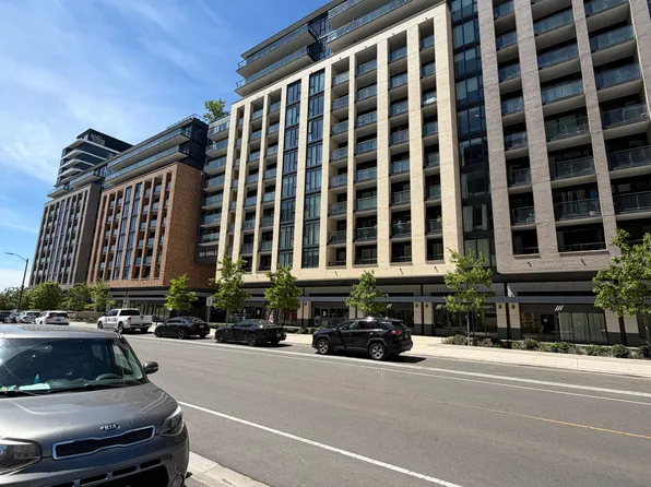 100 Eagle Rock Way, Vaughan, ON