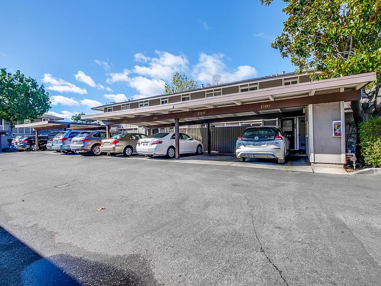 21099 Red Fir Ct — Photo 47