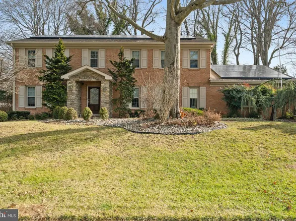 12304 Harbour Cir, Fort Washington, MD 20744