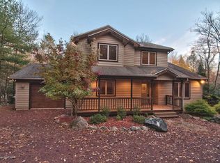 2260 Hillcrest Dr, Pocono Pines, PA