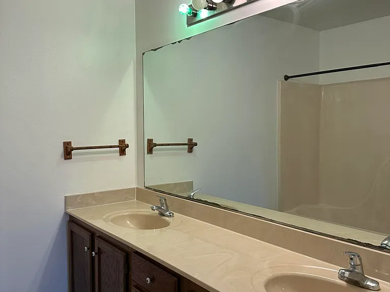 2130 Forest Knoll Dr NE #202 — Photo 12