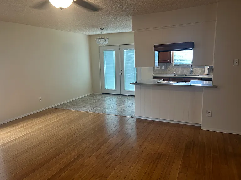 5001 Donnelly Ave — Photo 9