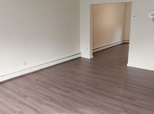 1310 Edgewood Ave, Trenton, NJ 08618