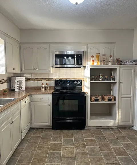 10816 Fremont Ave — Photo 3
