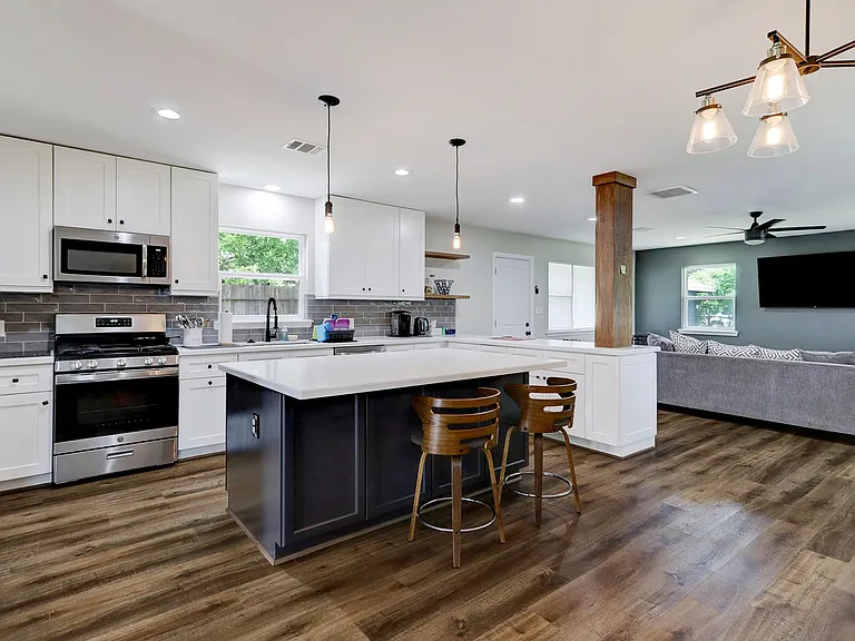 5146 Stuyvesant Ln — Photo 10
