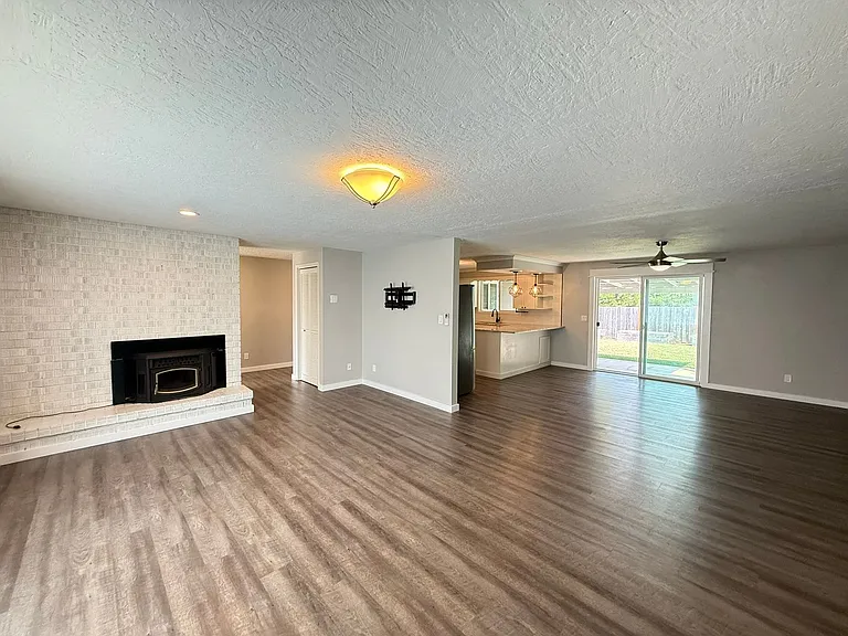 640 Lincoln Ave — Photo 6