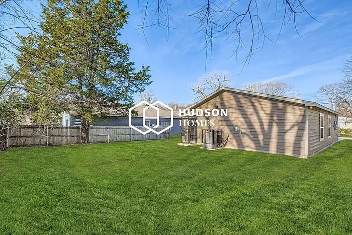 4750 Burma Rd — Photo 12