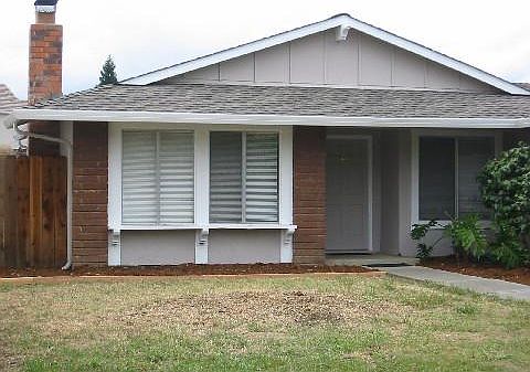 2nd image of 408 Royal Oaks Dr