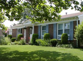 727 N Watford Ct, Sterling, VA 20164