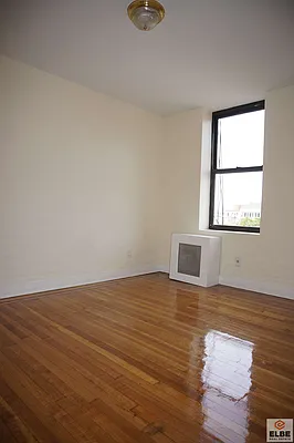 Rented by Elbe Real Estate Inc | media 5