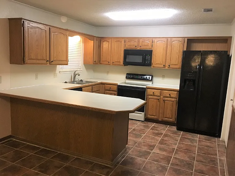 606 Circle Creek Dr — Photo 6