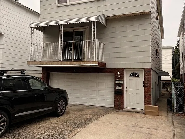 485 Manila Ave #2 — Photo 9