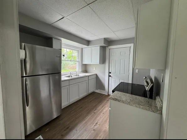 555 Cedarhurst Ave, Dayton, OH 45402